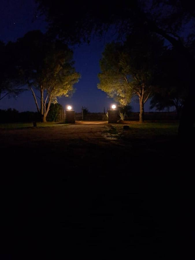 Koha Guesthouse Mariental Buitenkant foto