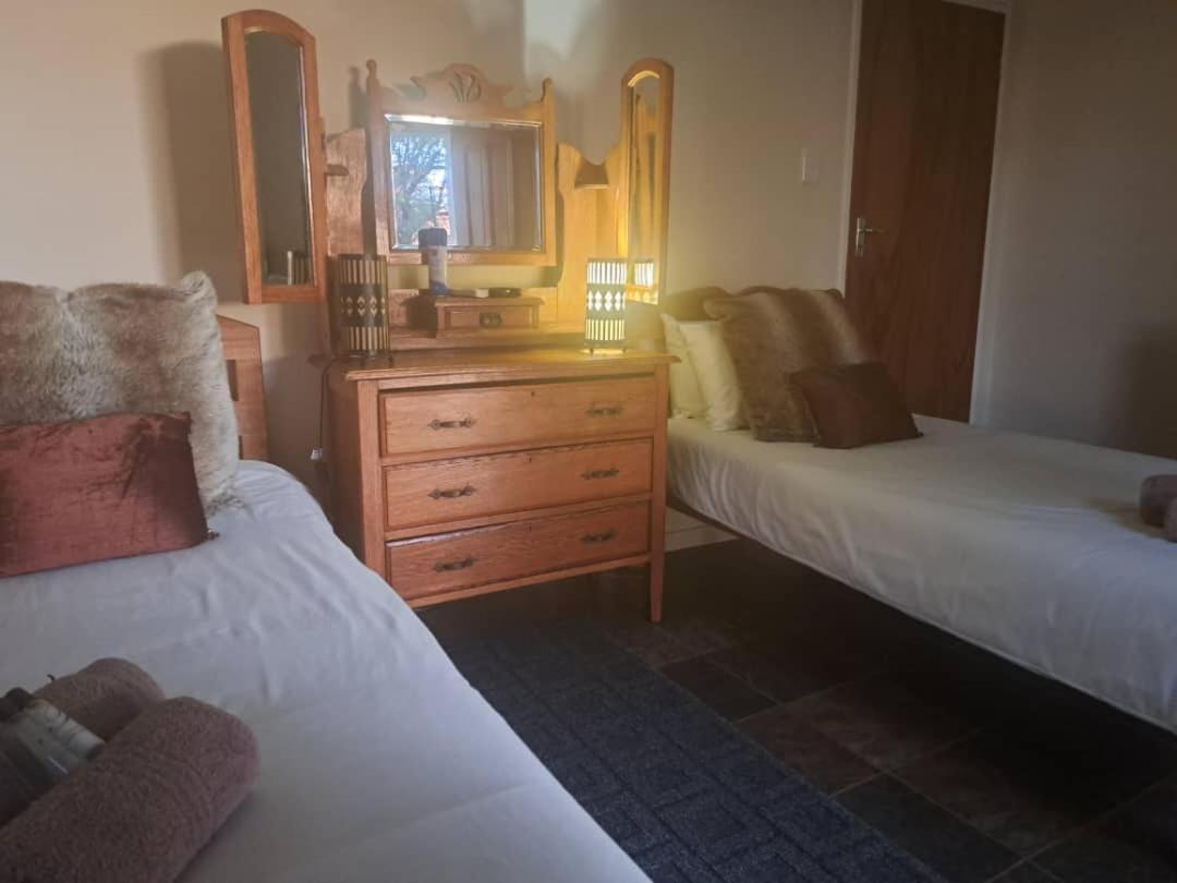 Koha Guesthouse Mariental Buitenkant foto