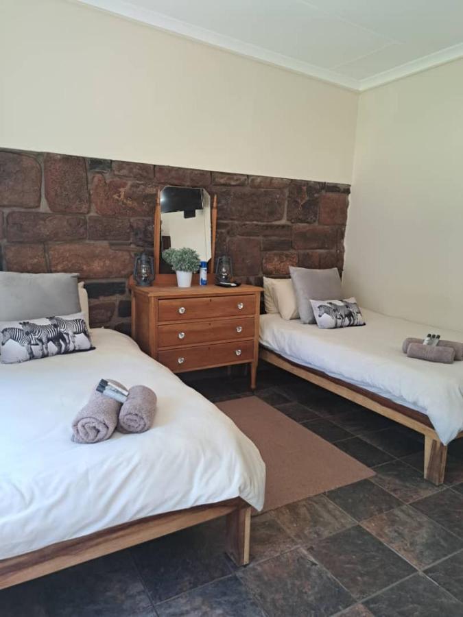 Koha Guesthouse Mariental Buitenkant foto