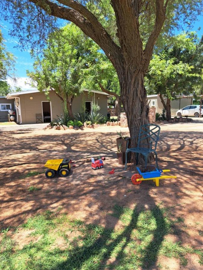 Koha Guesthouse Mariental Buitenkant foto