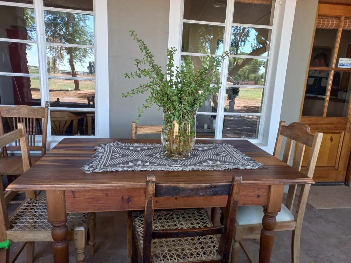 Koha Guesthouse Mariental Buitenkant foto